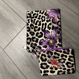Estée  Lauder Pouches